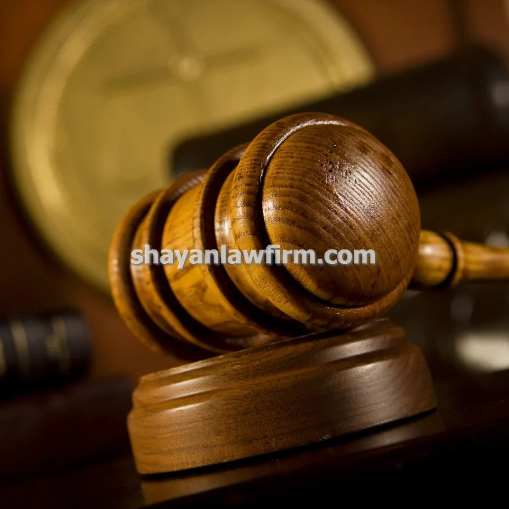 بهترین وکیل قراردادها و حقوق کسب و کار مشهد